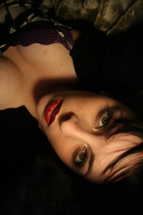 Female model photo shoot of Amy Bernadette
