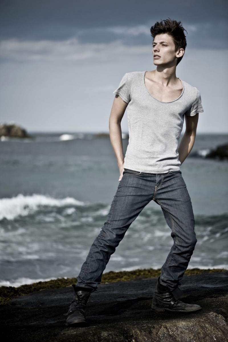 Male model photo shoot of SWAN LEWIS Model  by Horsefield Studios in Nova Scotia (Canada)