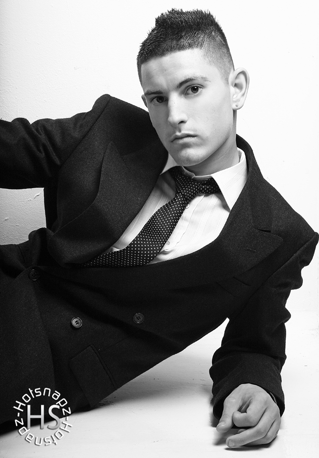 Male model photo shoot of Joe Bond 