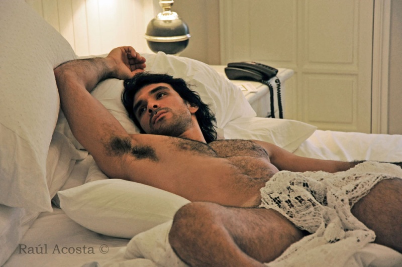 Male model photo shoot of Raul Acosta in Asuncion