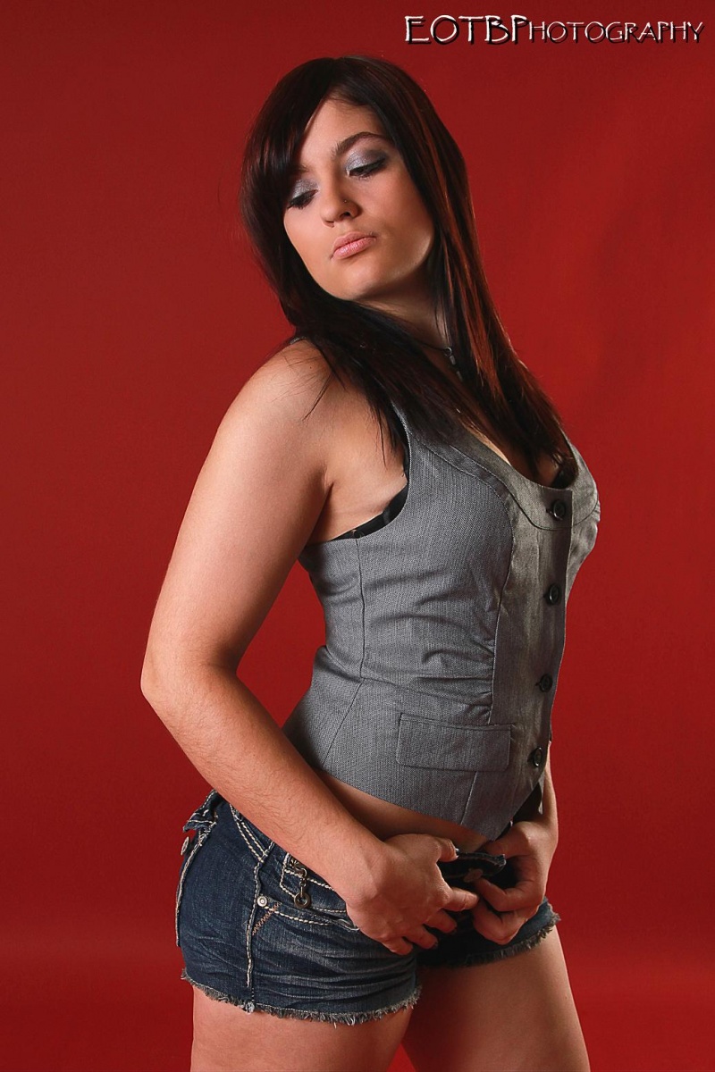 Female model photo shoot of Arya Mae by Bennie Gonzalez