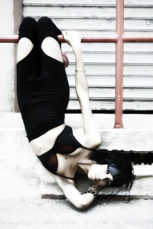 Female model photo shoot of Naomi Siren by JDStarz _ Photography