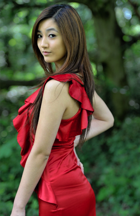 Female model photo shoot of Manjing Yu