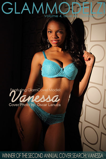 Female model photo shoot of VanessaNicole by Oscar Lanuza in Allegro Hotel Chicago