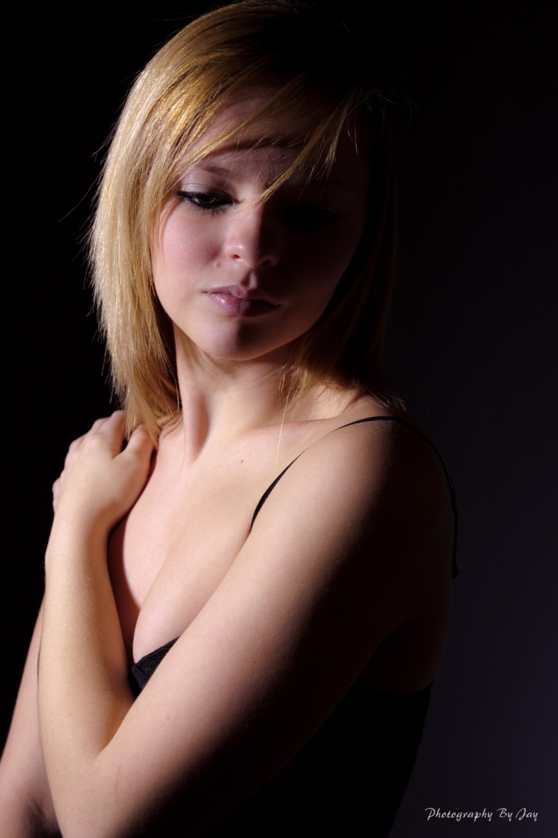 Female model photo shoot of Stevie Eheler by photographybyjay