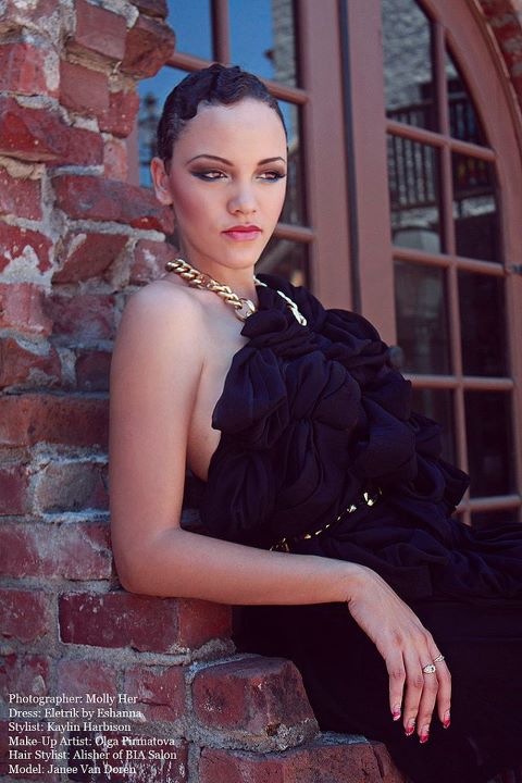Female model photo shoot of Kaylin Harbison
