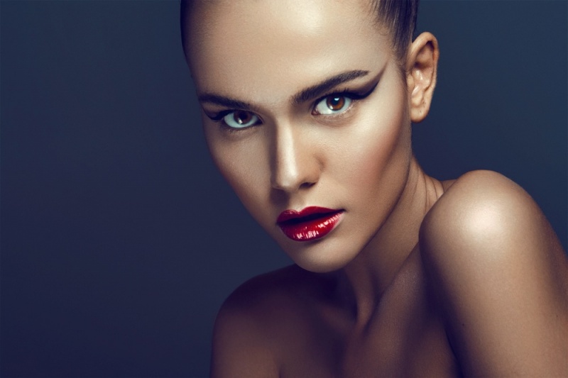 Female model photo shoot of Alina Golenkova