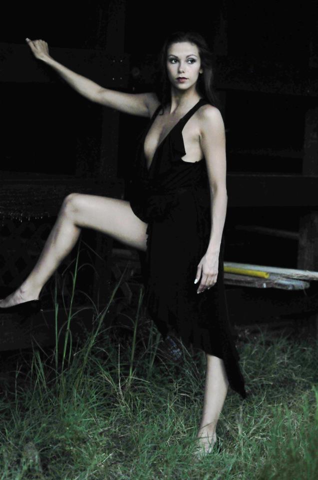 Female model photo shoot of Alexandra Draganoiu