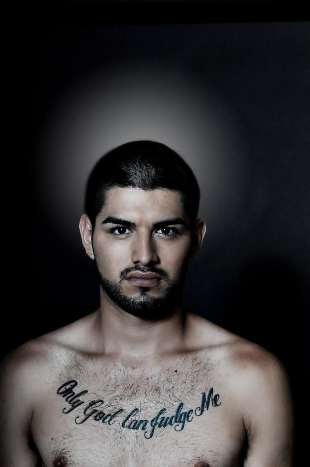 Male model photo shoot of Erick Correa