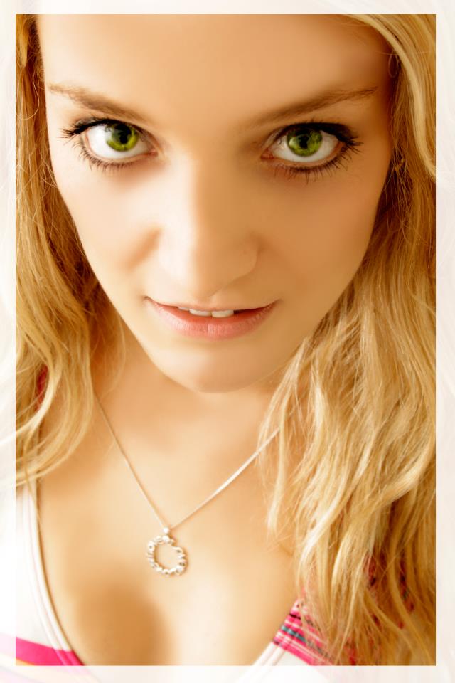 Female model photo shoot of Rebecca Ellinor
