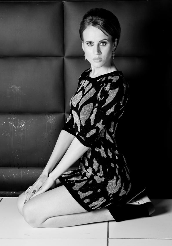 Female model photo shoot of lorna daly