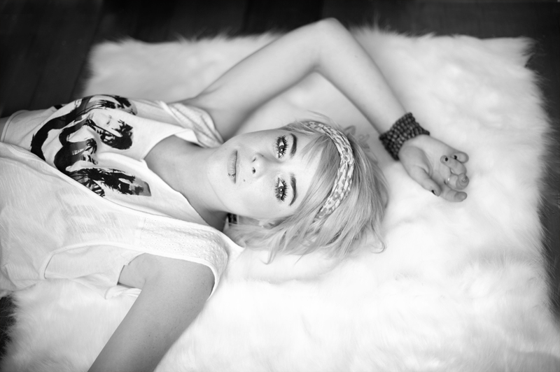 Female model photo shoot of Andrea Mackey 