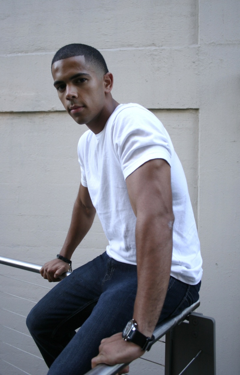 Male model photo shoot of Richard Reyes