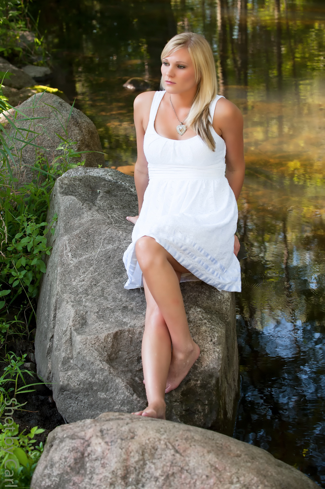 Female model photo shoot of Sarah Lux by Carl Chen in Shelby Twp, MI