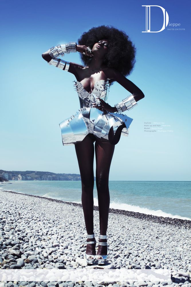 Female model photo shoot of Rama Diouf