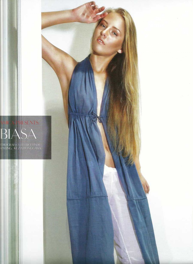 Female model photo shoot of Priscilla Myrna