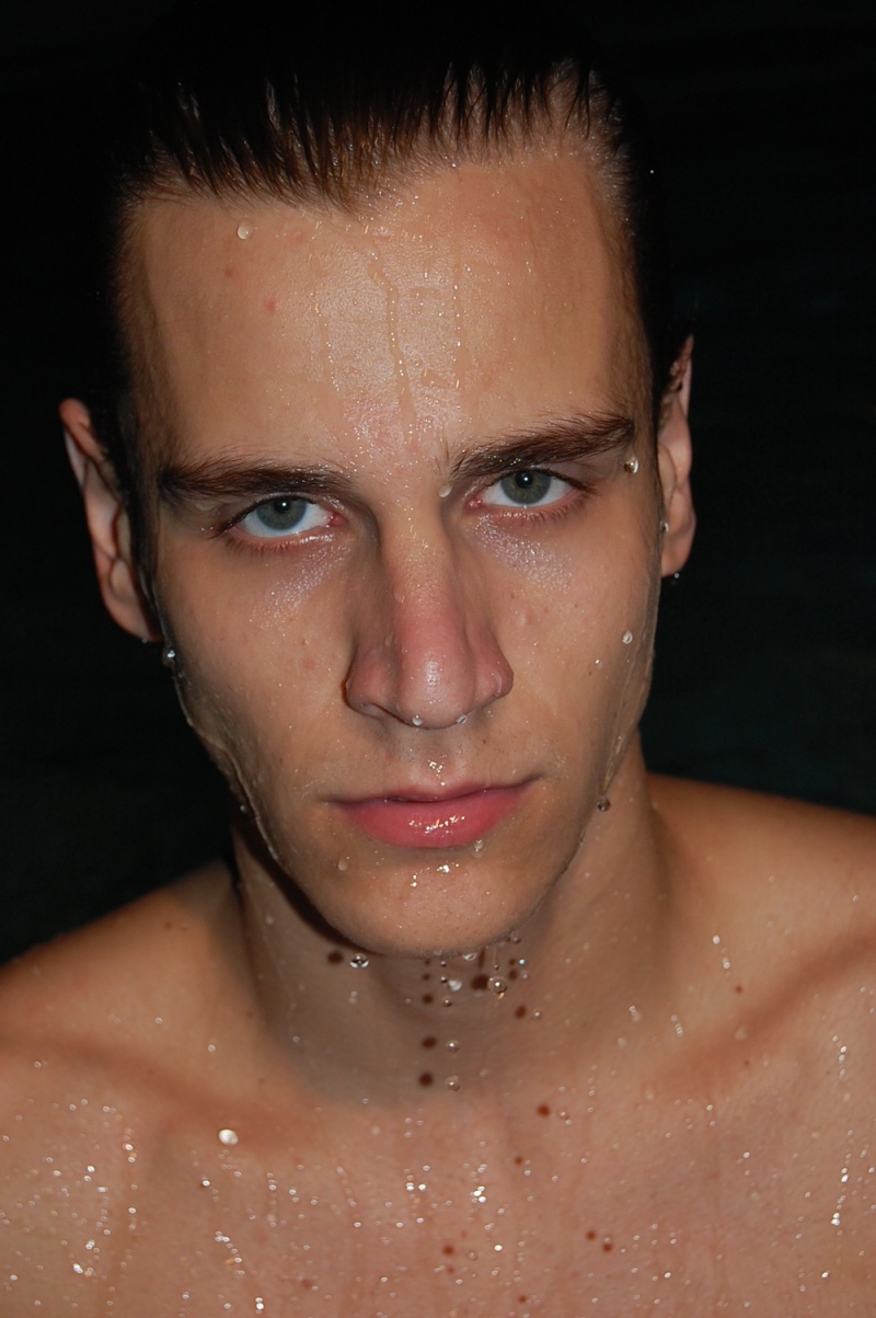 Male model photo shoot of Luis Krum