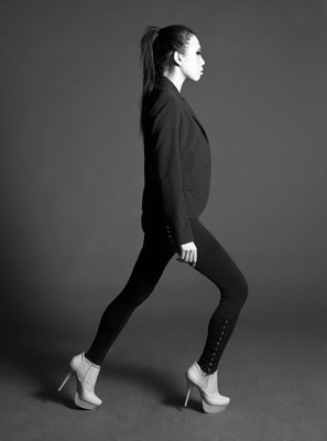 Female model photo shoot of Chelsea Hamilton