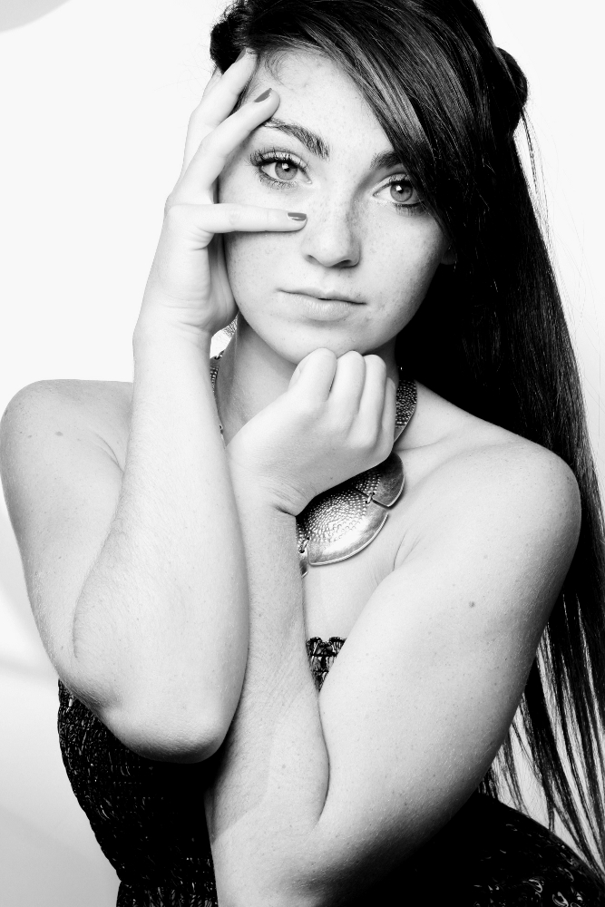 Female model photo shoot of Irelynn Sage
