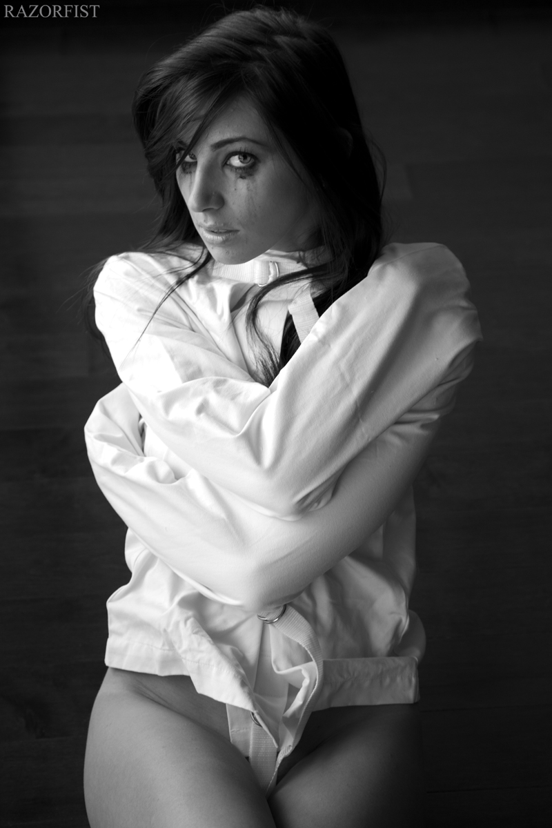 Female model photo shoot of Daffnie Kline