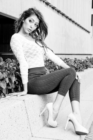 Female model photo shoot of Zahra  in San Francisco