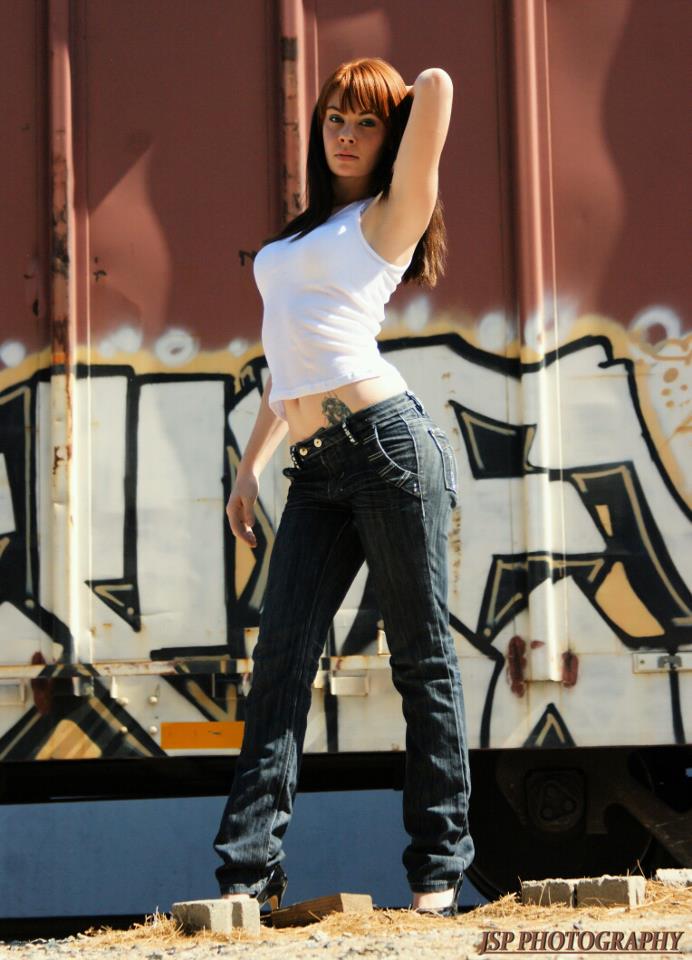Female model photo shoot of Brooke I Thompson in Indio, Ca