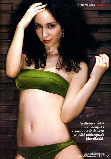 Female model photo shoot of Claudia Chakrabandhu