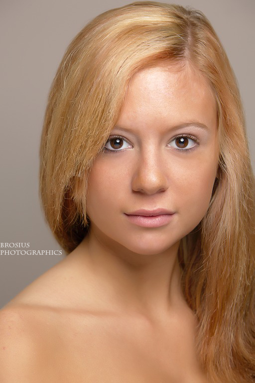 Female model photo shoot of Elizabeth Anastasia