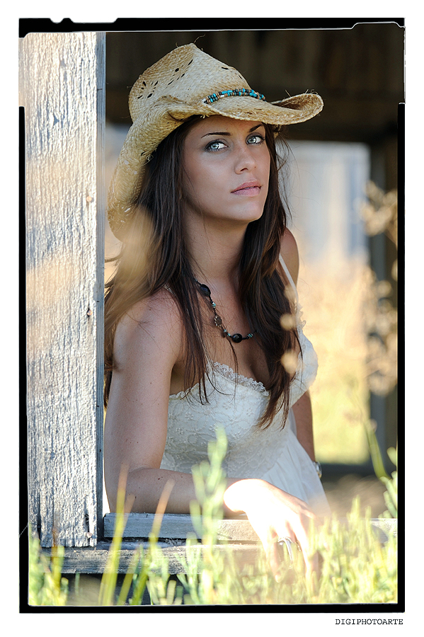 Female model photo shoot of Brooke lynn  by JTownStudio