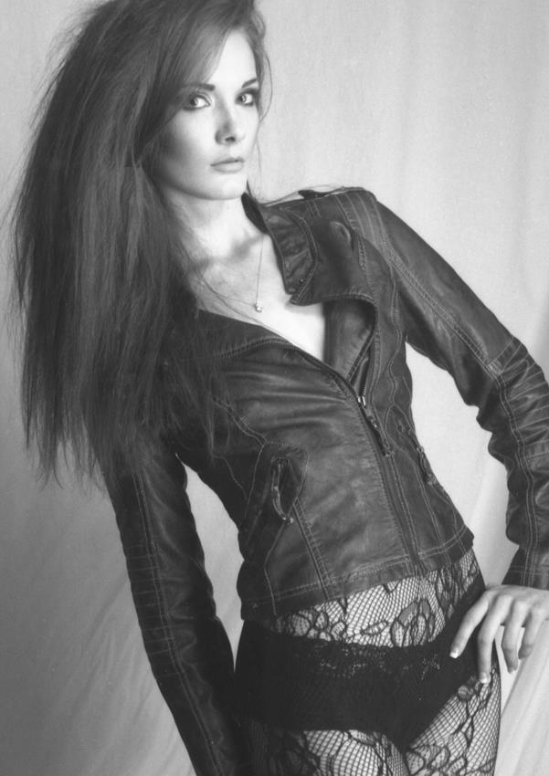 Female model photo shoot of skotsken