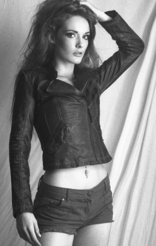 Female model photo shoot of skotsken