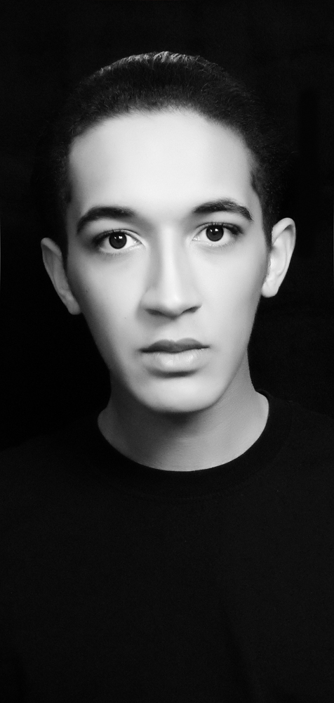 Male model photo shoot of JeromeModel
