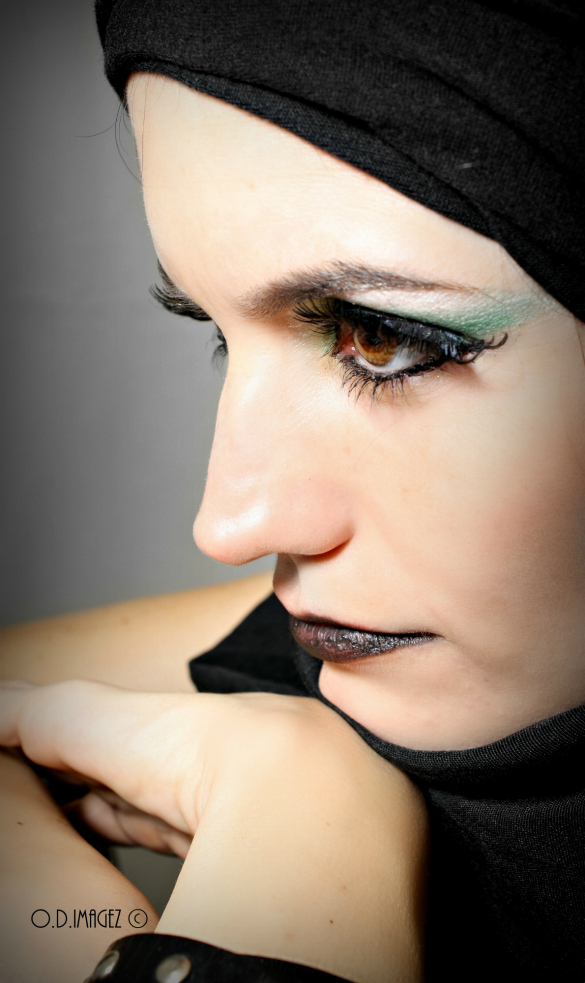 Male model photo shoot of ODiMAGEZ in Make up: Mi Sassy