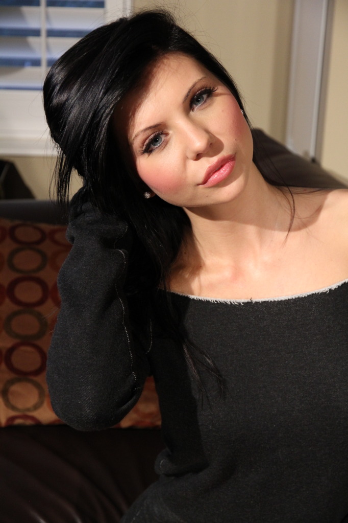 Female model photo shoot of Elleeeee in Toronto