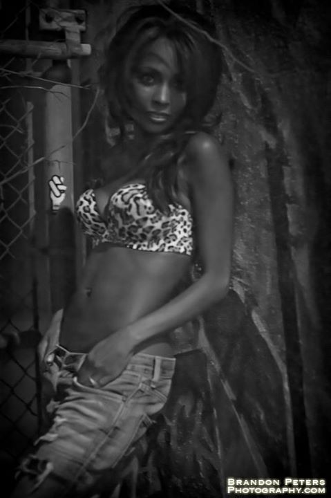 Female model photo shoot of Ashley Blythe Ellington in Venice Beach