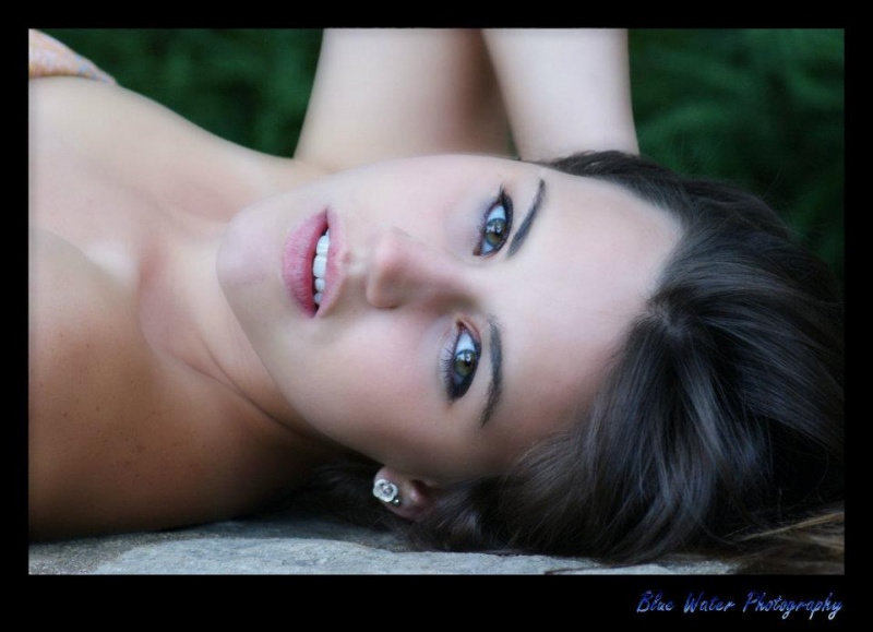 Female model photo shoot of Alexis Fullmer