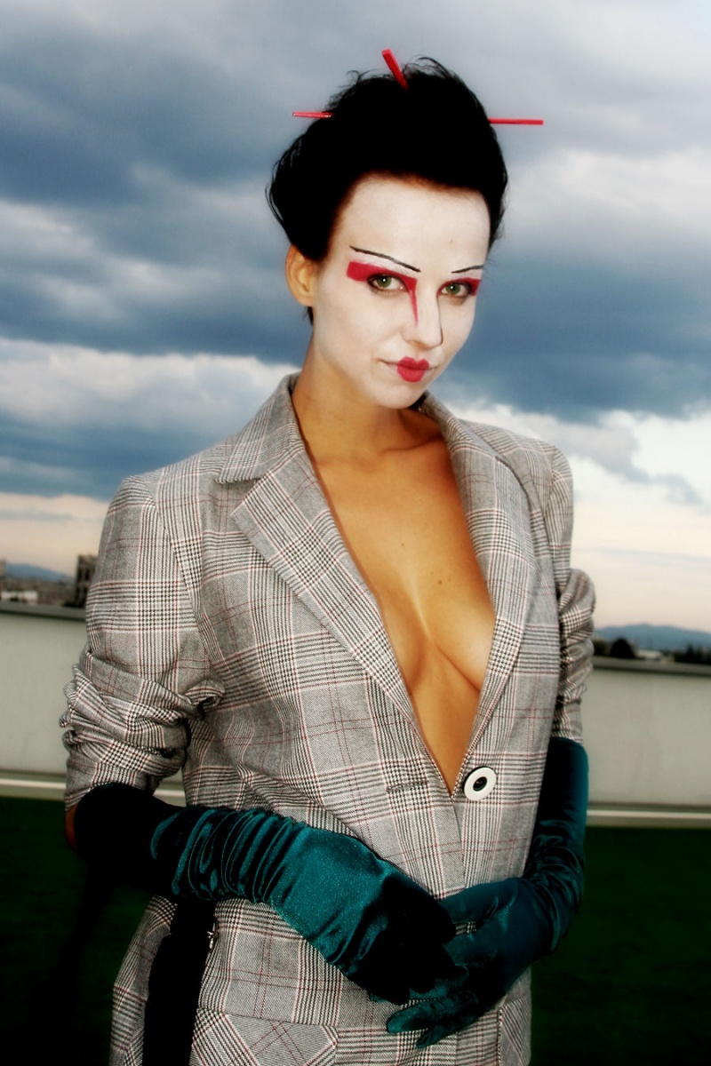 Female model photo shoot of Barbara Brencic