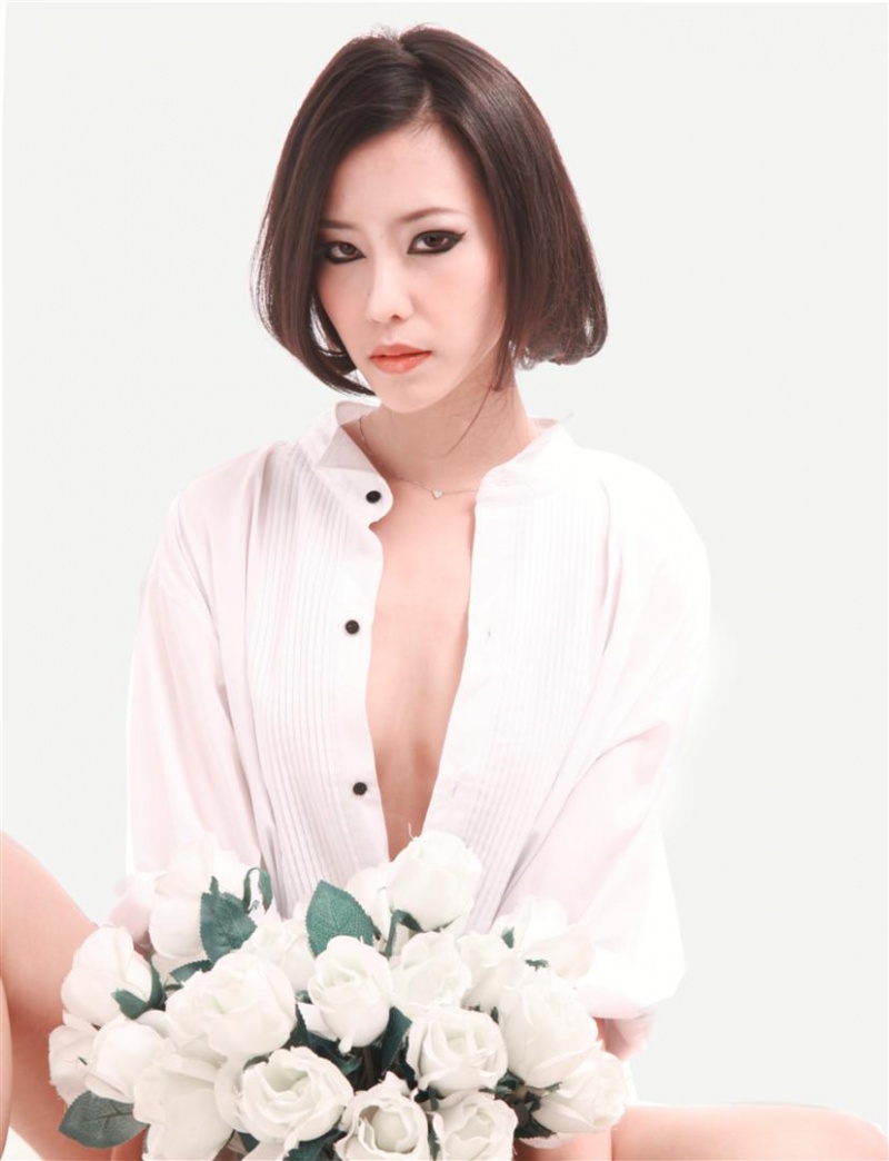 Female model photo shoot of Chen Wei