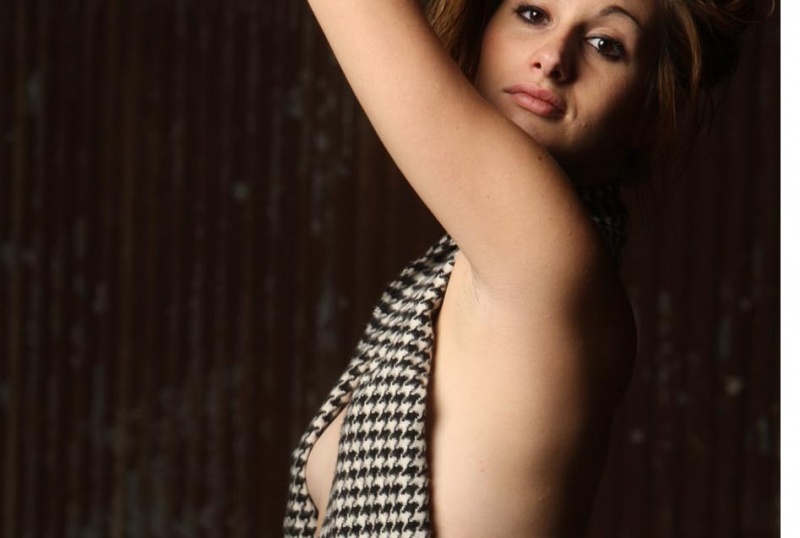 Female model photo shoot of Logan Riley in 4050photo.com