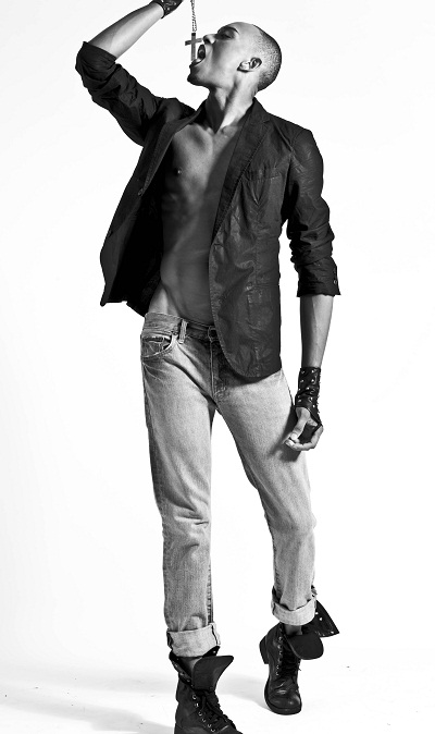 Male model photo shoot of Paris Lassiter