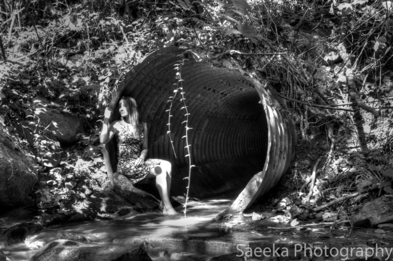 Male and Female model photo shoot of Fillo Photography and Dasha Taa in Eagle Creek