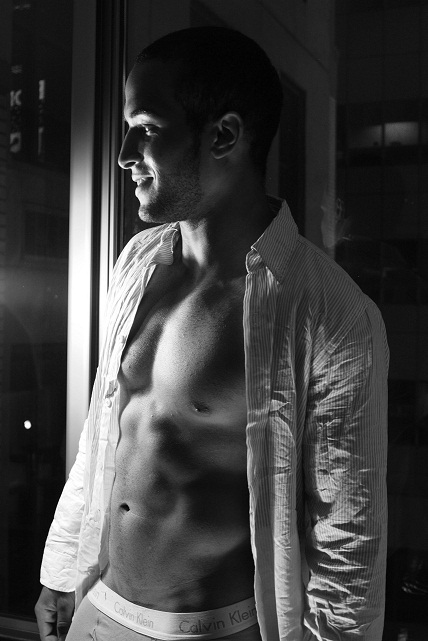 Male model photo shoot of Jose Manuel