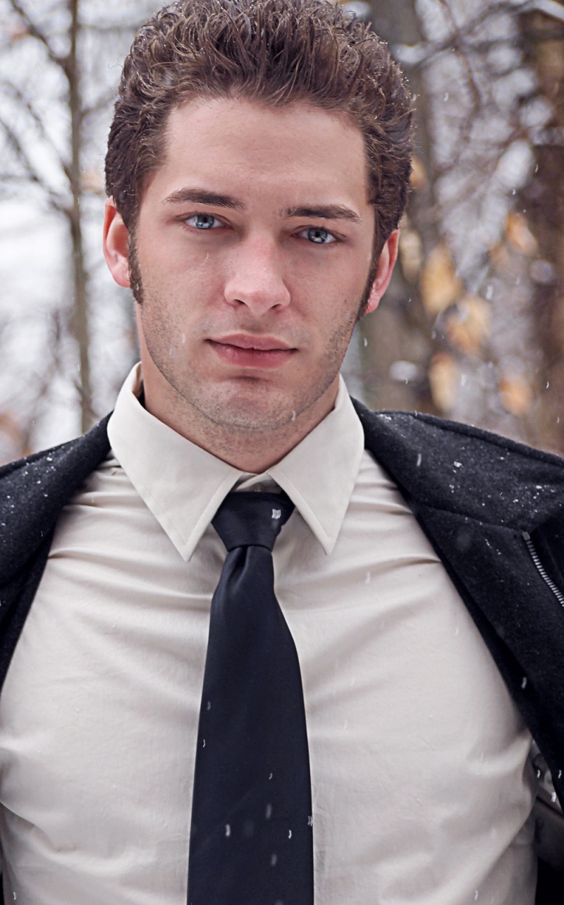 Male model photo shoot of Brian Larsen