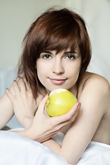 Female model photo shoot of Masha Iskra