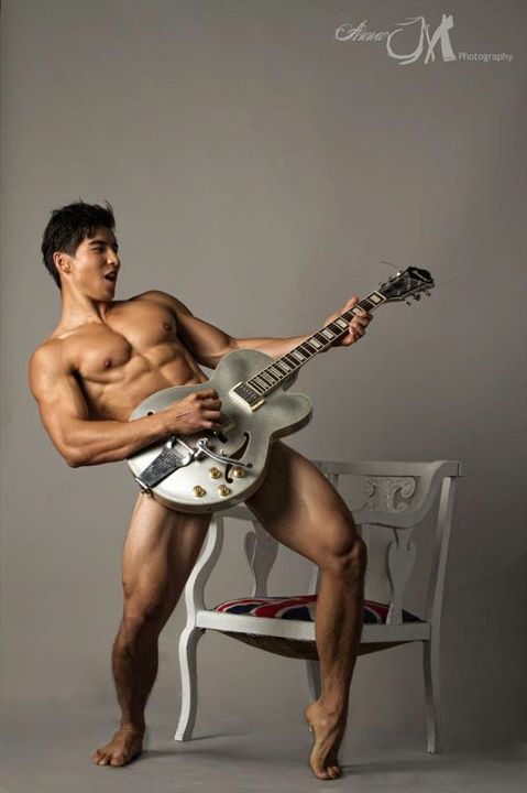 Male model photo shoot of Ludi Lin