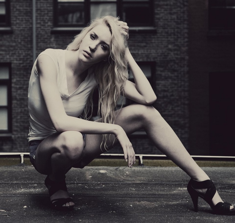 Female model photo shoot of Chelsea Houle