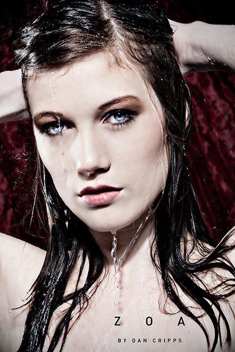 Female model photo shoot of Zoa Miles by Dan Cripps