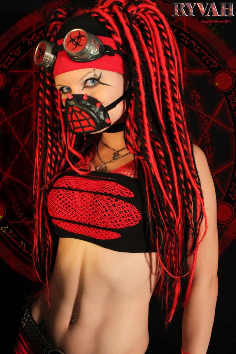 Female model photo shoot of Quinnula Morte in Sacramento, CA, art by Ryvah