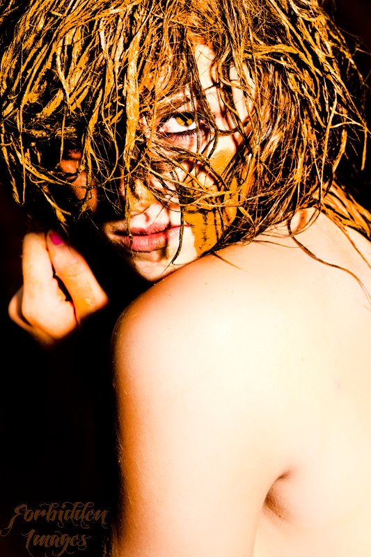 Female model photo shoot of melissa barnett