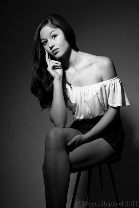 Female model photo shoot of Erin Melissa Quinn